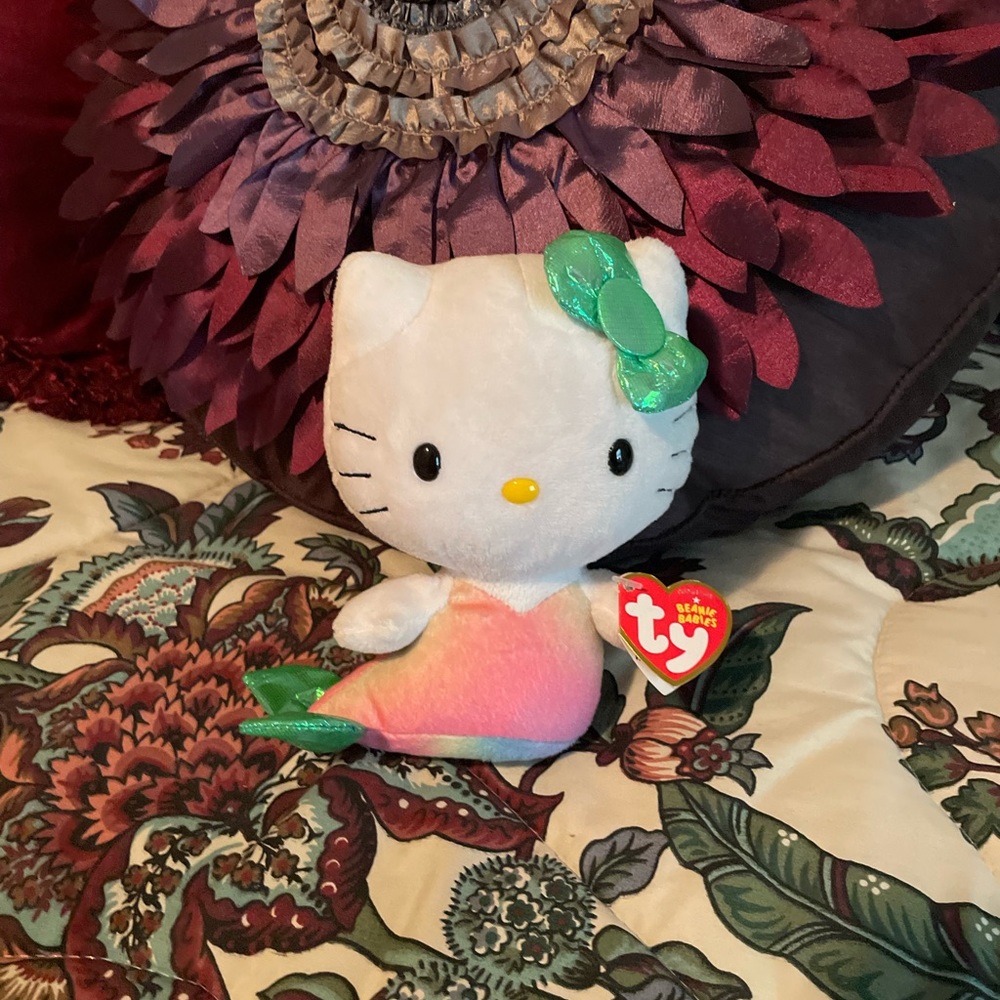 hello kitty TY beanie baby